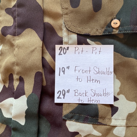 Truth high-low camouflage sheer top Size Medium - Picture 10 of 10